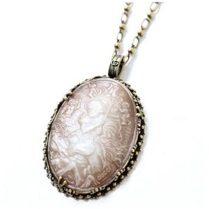Gucci Cameo Pendant